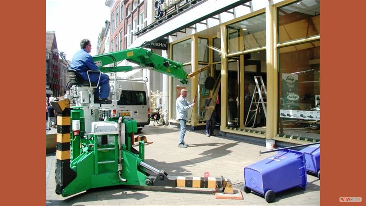 Groningen_Brugstraat_Etalageruit